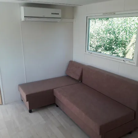 Camping Szonja Apartman